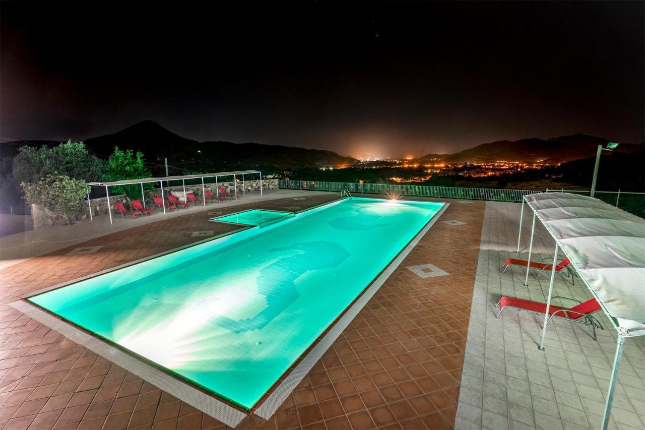 Hotel Is Murtas Jerzu Buitenkant foto